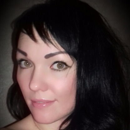 Элина Воронова