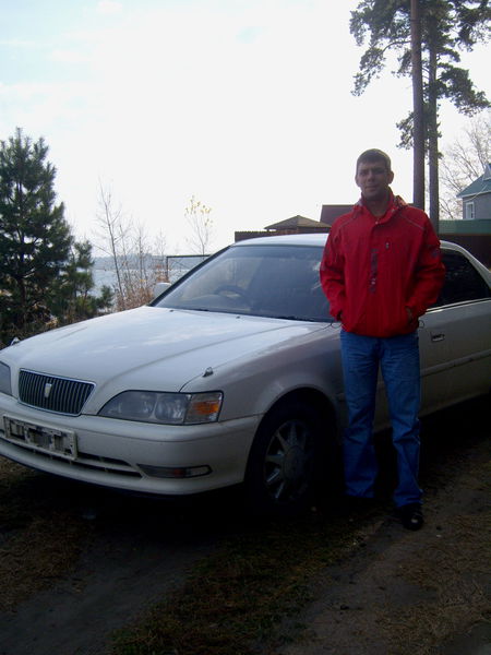 Максим Елин