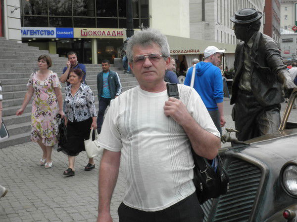 Василий Николаенко