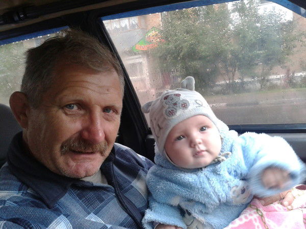 Виктор Леонов