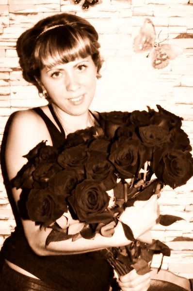 Анна Попова