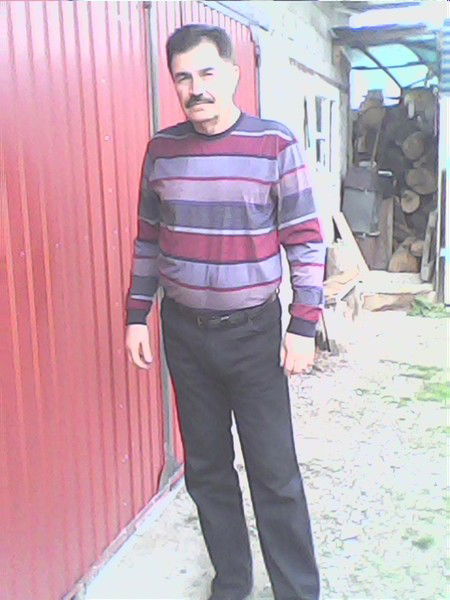 Януш Садиев