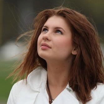 Анна Цуканова