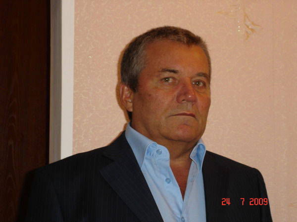 Леонид Попик