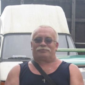 Евгений Власов