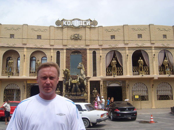 Павел Макаров