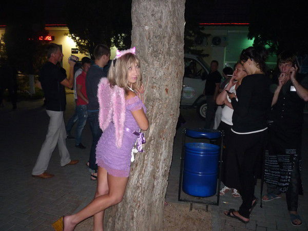 Виктория ))))