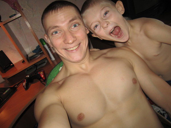 Роман Непомнищев