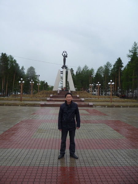 Анатолий Иванов