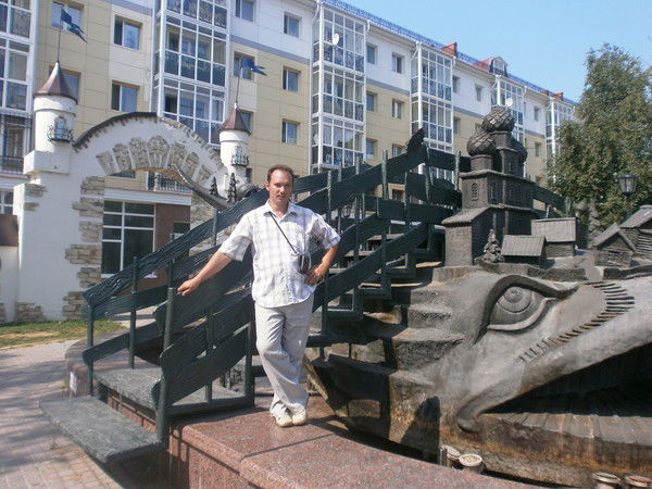 Андрей Костенков