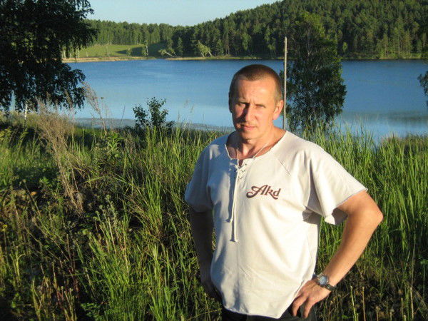 Олег Документов