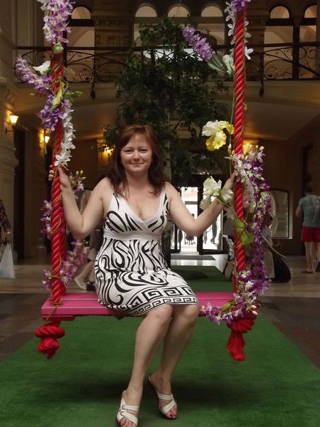 Елена Максимова