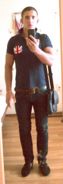 Артем Исламов