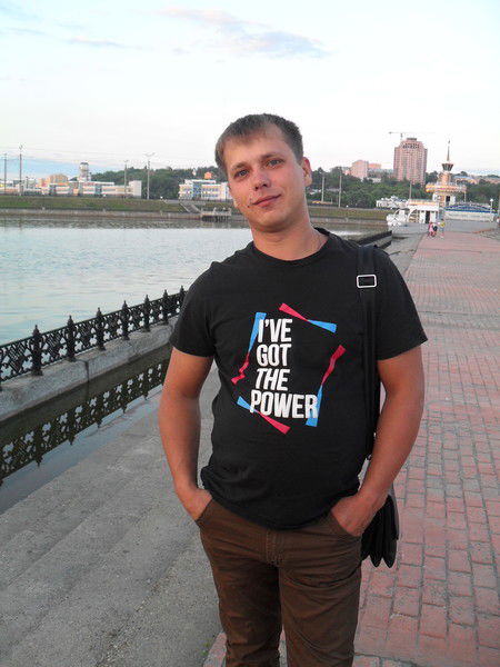 Евгений Петров