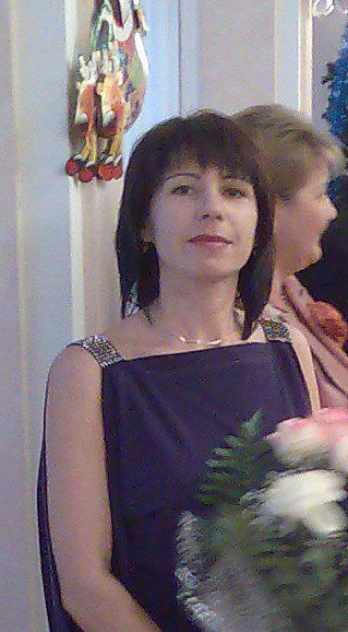 Елена Кархова