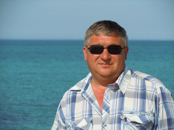 Виктор Должиков