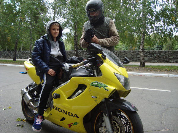 Алексей Плахотный