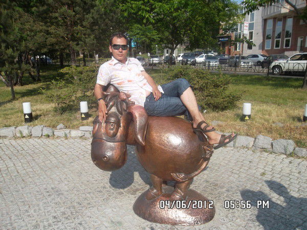 Александр Тараканов