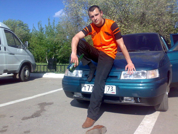 Артём Грушин