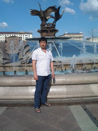 Фаррух Холиков