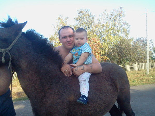 Антон Шарков