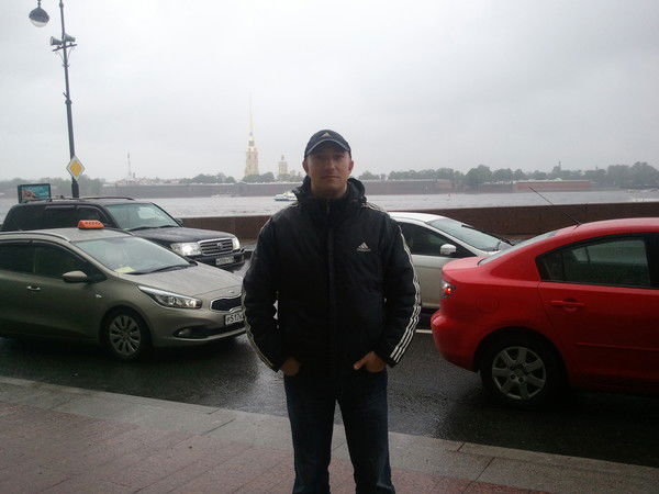 Игорь Степанов