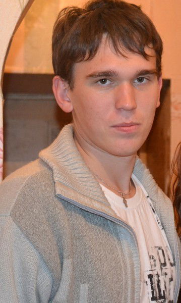 Евгений Безворотных