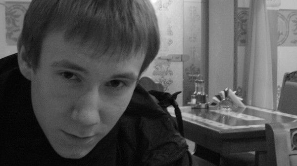 Александр Лёзов