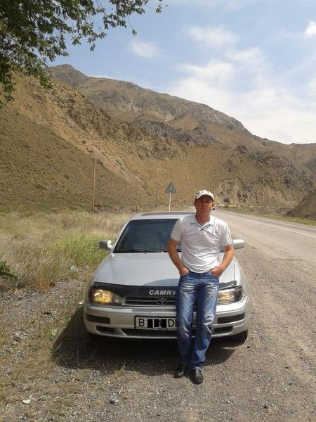 Александр Коваленко