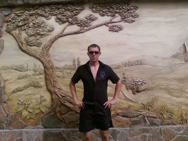 Стас Погребняк