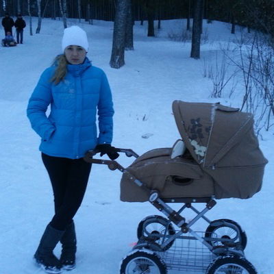 Анютка Помозова