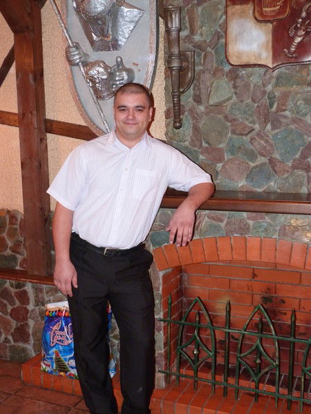 Александр Астраханцев