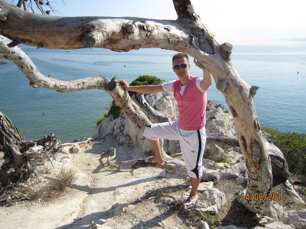 Юрий Колонтай