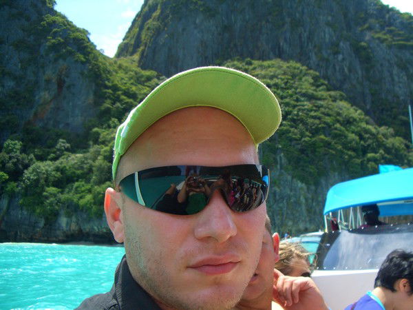 Влад Бахтояров