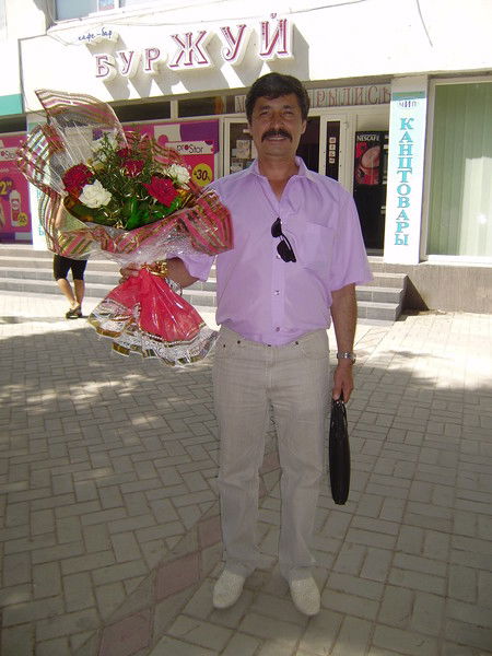 Зарем Бураметов