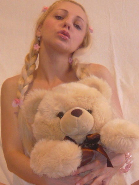 Алёнка Иванова