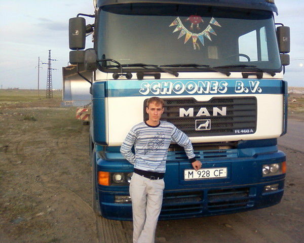 Денис Истомин