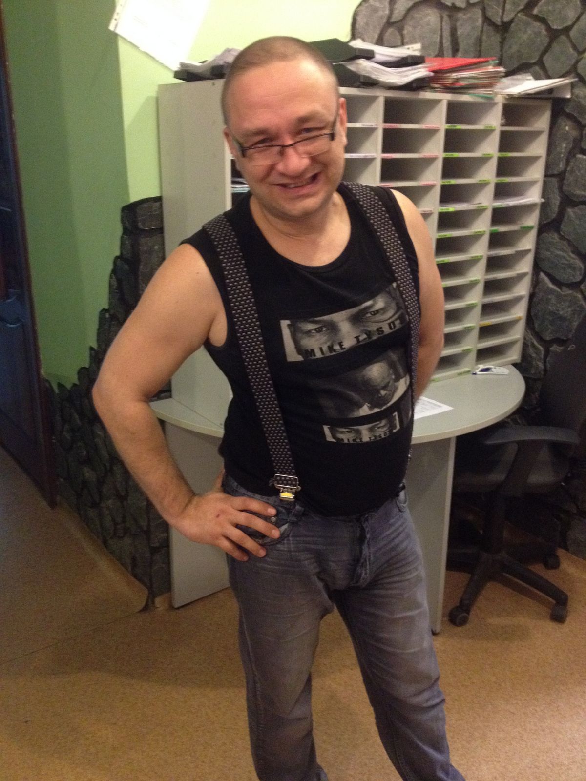 Евгений Иванов