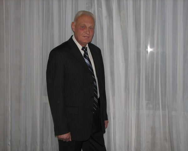 Анатолий Петренко