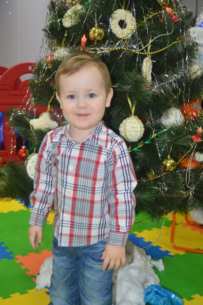 Александр Николаев