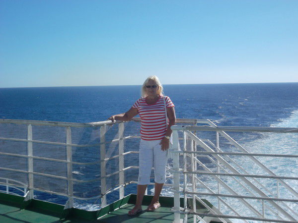 Нина Леонтьева