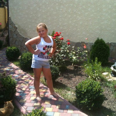 Яна Гудкова