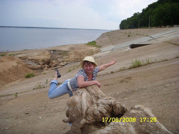 Елена Изгаршева