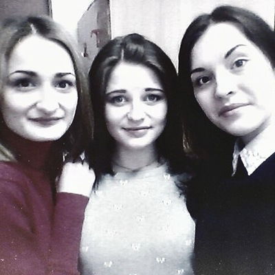 Аня Михайлова