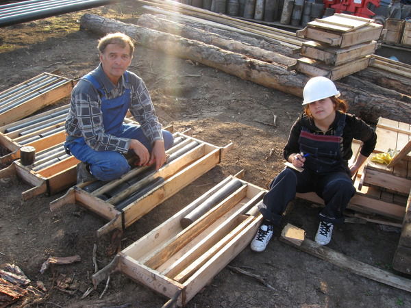 Александр Изварин