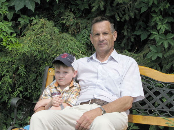 Александр Колесников