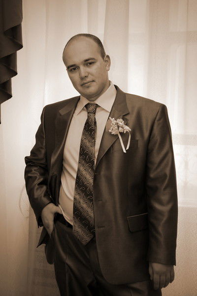 Михаил Попов