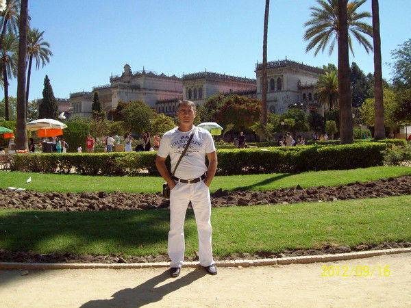 Олег Ястребов