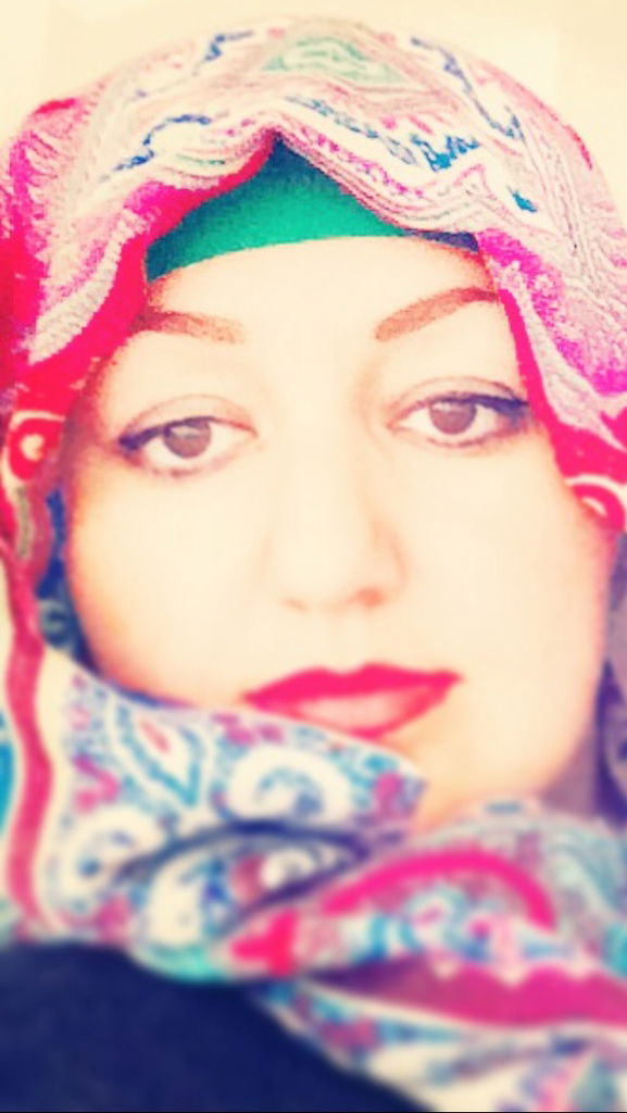 Моника Маис