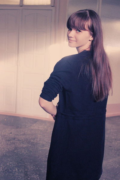 Оля Тихонова